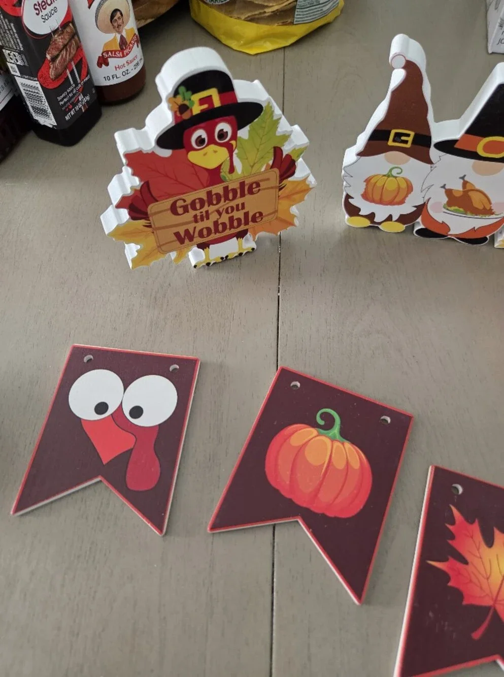 Thanksgiving tiered tray and table decor, EUC